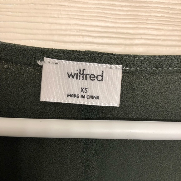 Brand new Aritzia Wilfred Reign top Size XS - Picture 2 of 3